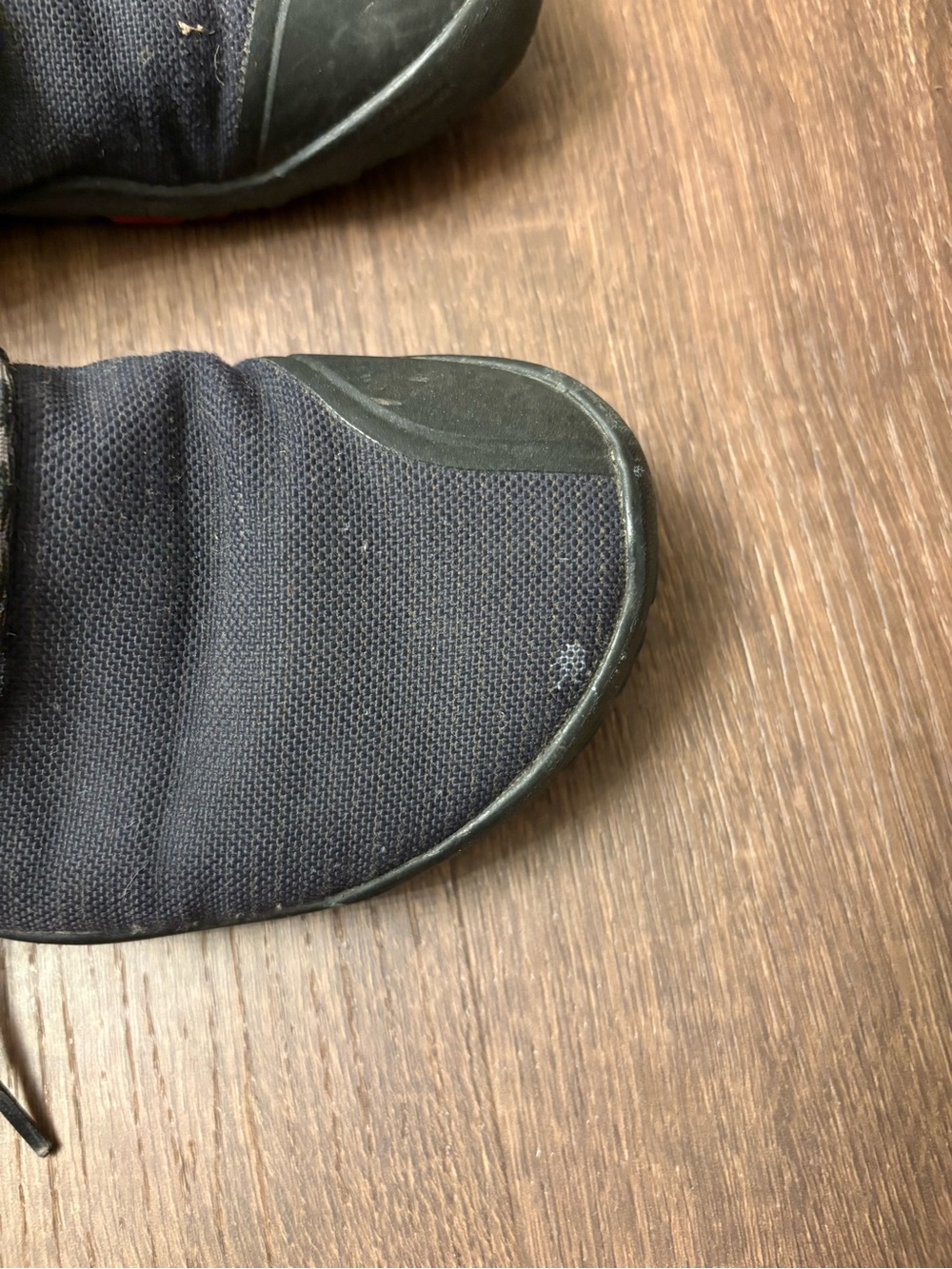 Vivobarefoot - Picture 2 of 4